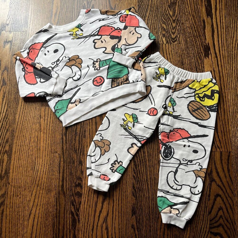 Zara Snoopy Sweatshirt and Pants Set (2-3Y)